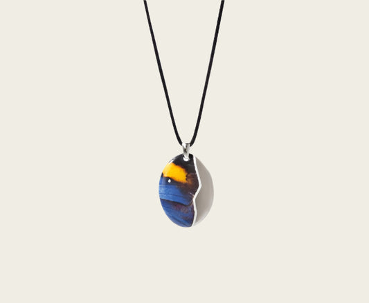 Vlinder Collectie blauw en platina ovaal porseleinen ketting hanger