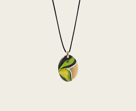 Vlinder Collectie groen en goud ovaal porseleinen ketting hanger
