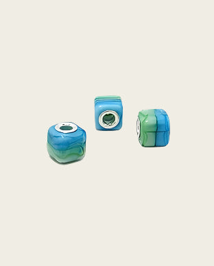 Zilveren glas bead - deco vierkant blauw