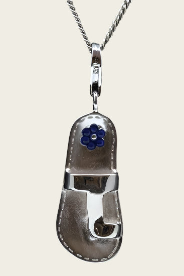 Zilveren Teenslipper groot blauwe bloem hanger en/of bedel