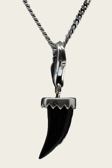 Zilveren Tand Onyx hanger en/of bedel