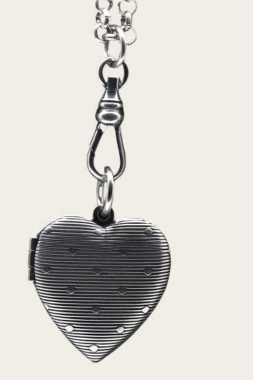 Foto medaillon Hart met strepen 2 foto's ketting hanger zwaar verzilverd