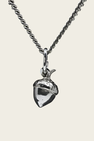 Zilveren Eikel ketting hanger - klein