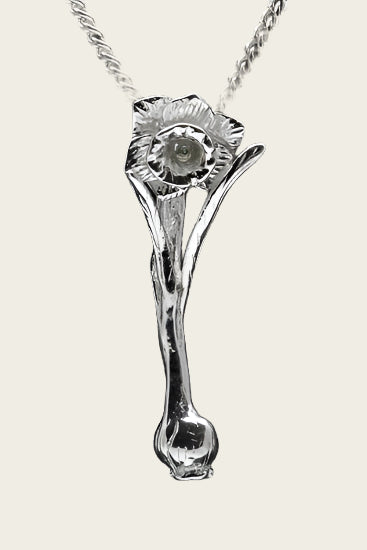 Zilveren Narcis met bol ketting hanger