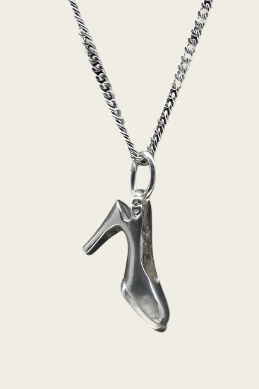 Zilveren Dansschoen middel ketting hanger
