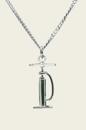 Zilveren Fietspomp ketting hanger