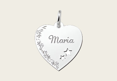 Zilveren graveerplaatje Hart met sterren en bloemenrand ketting hanger