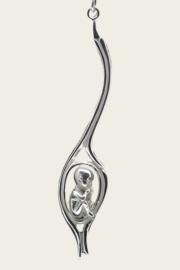 Zilveren Ooievaar met baby ketting hanger