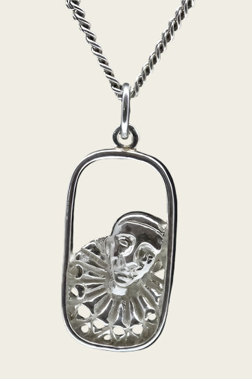 Zilveren Pierrot in ring ketting hanger