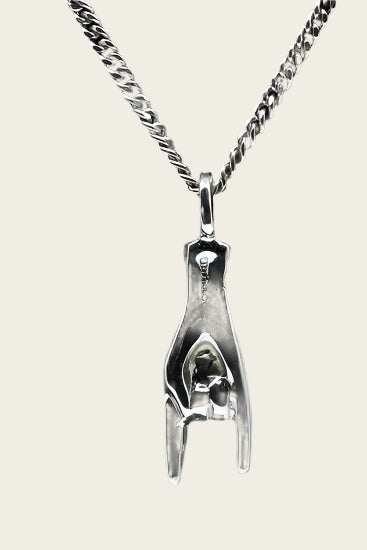 Zilveren Duivelshand middel ketting hanger