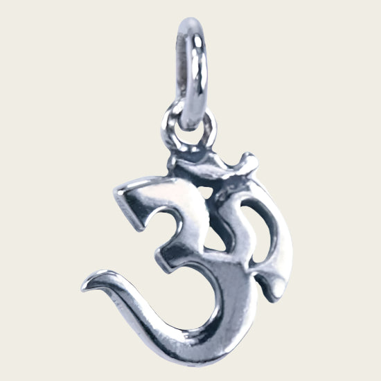 Silver Aum necklace pendant