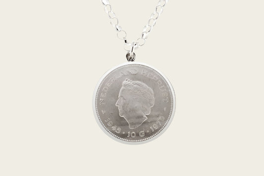 Zilveren 10 Gulden bevrijding munt in rand ketting hanger