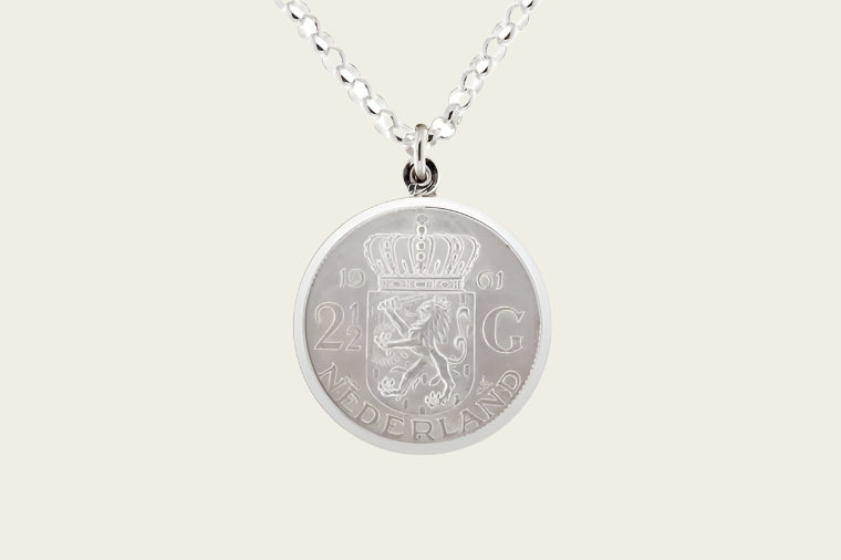 Silver 1 Rijksdaalder coin 1960 to 1966 in silver rim necklace pendant