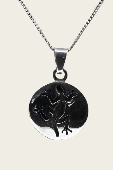 Silver Indian Lizard round 1 hopi style chain pendant