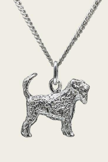 Zilveren Russian terrier zwart met staart ketting hanger - groot