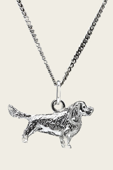 Zilveren Sussex spaniel met staart ketting hanger - groot