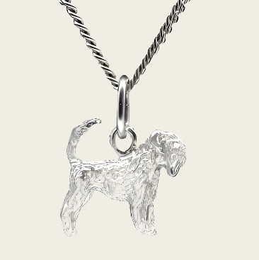 Zilveren Russian terrier zwart met staart ketting hanger - klein
