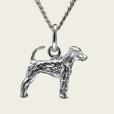 Zilveren Duitse jachtterrier met staart ketting hanger - klein