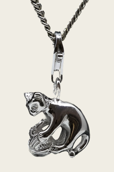 Zilveren Kat bolletje wol hanger en/of bedel