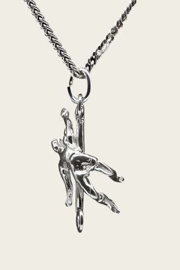Zilveren Hoogspringer ketting hanger