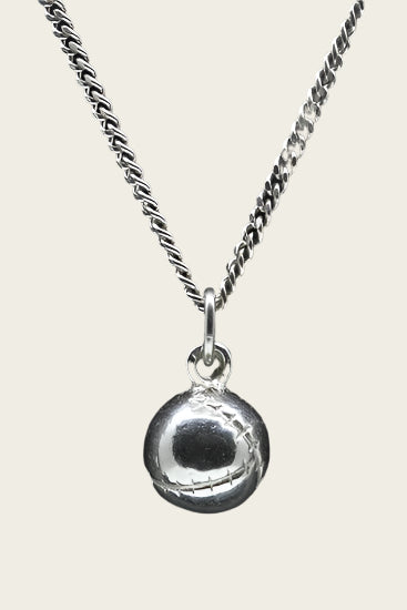 Zilveren Kaatsbal middel massief ketting hanger