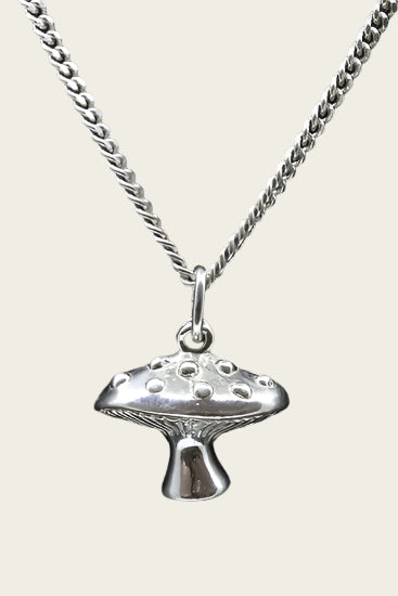 Zilveren Paddenstoel met stippen ketting hanger