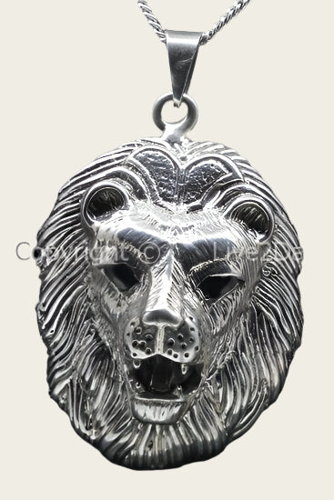 Zilveren Leeuwenkop gezwart ketting hanger - groot