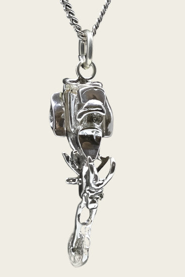 Zilveren Trike in detail 3D ketting hanger