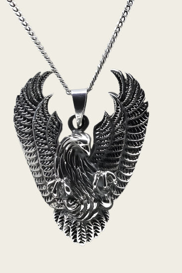 Zilveren Adelaar in de aanval ketting hanger