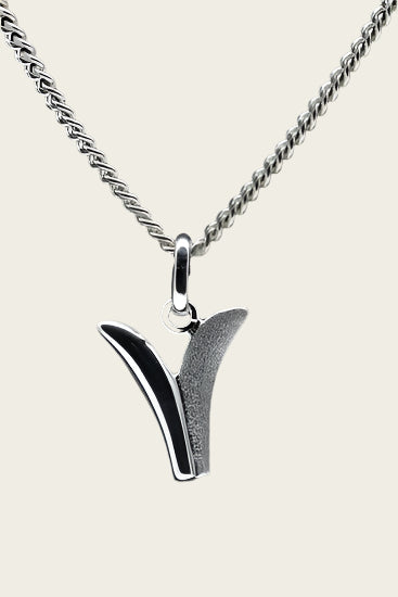 Zilveren Letter V ketting hanger - mat/glans