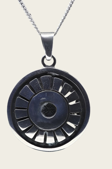Zilveren Keltische zon rond ketting hanger