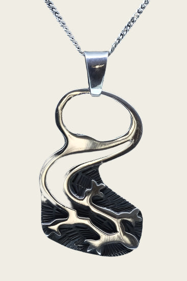 Zilveren Indiaan Hagedis vrije vorm 2 hopi style ketting hanger