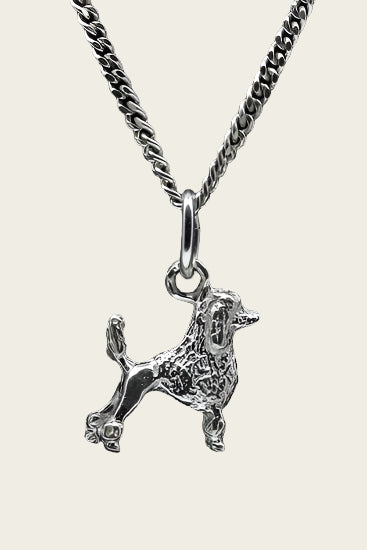 Zilveren Koningspoedel met staart ketting hanger - klein