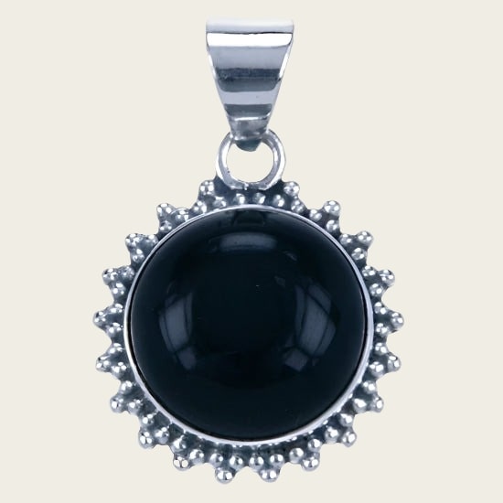 Zilveren Onyx zwart edelsteen rond met kartelrand ketting hanger