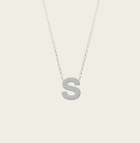 Stainless steel letter S pendant + chain 45-50 cm in stainless steel