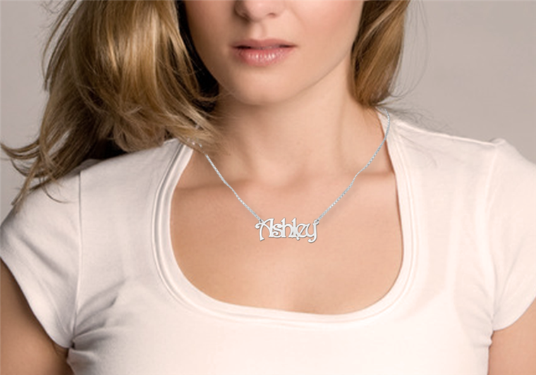 Zilveren Naamketting lettertype Ashley