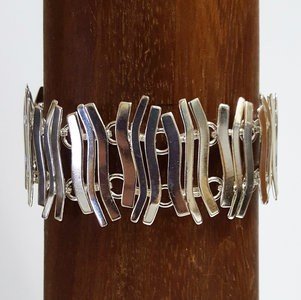 Zilveren Staafjes gebogen gehamerd ca. 19 cm armband